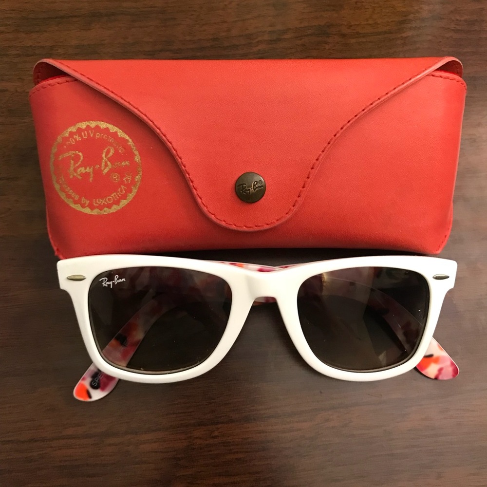 Special Edition Rayban Wayfarers!!!